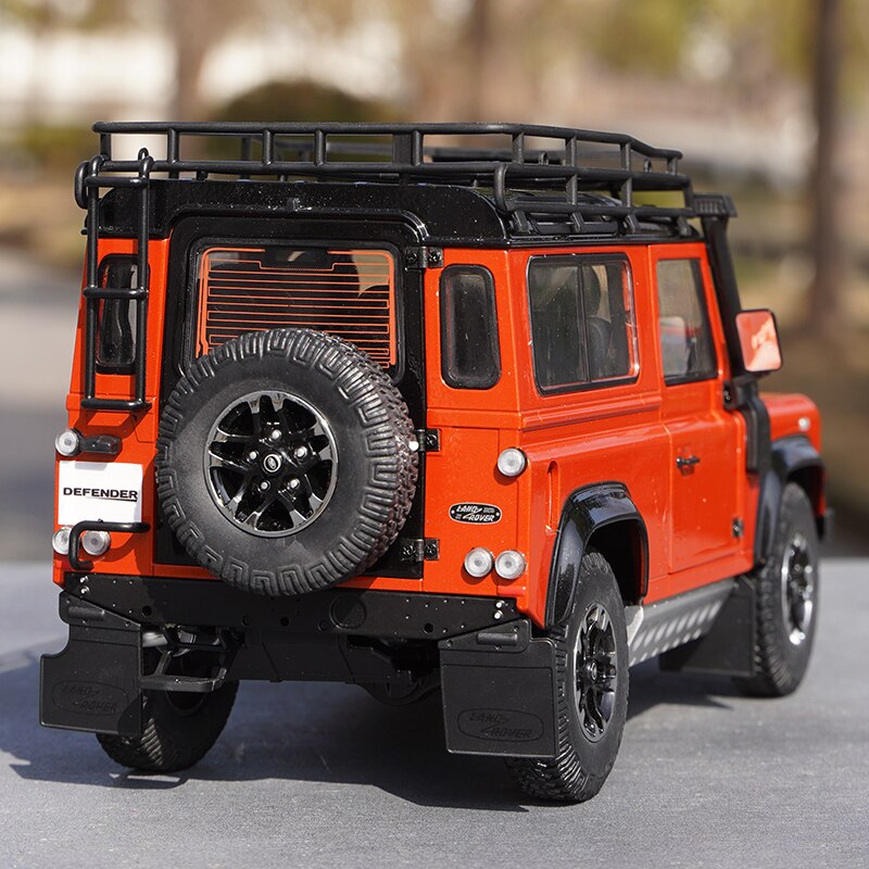 1:18 Kyosho Defender Car Model 90 Short Axle Alloy Simulation Off-road Vehicle Model Collectibles Souvenirs Children' 1:18 Kyosho Defender Car Model 90 Short Axle Alloy Simulation Off-road Vehicle Model Collectibles Souvenirs Children'