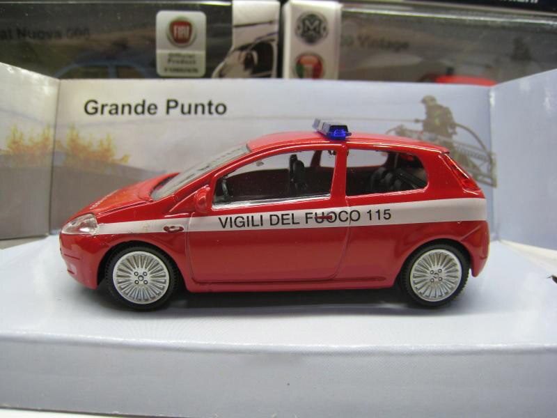 Diecast 1:43 Scale Fiat Police Car Fire Truck Command Car Alloy Toy Car Model Collectibles Souvenirs Children’s Birthday Gifts