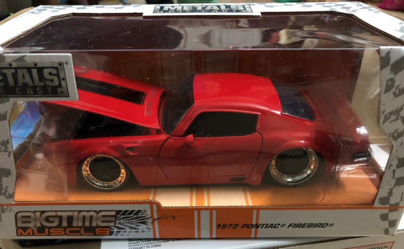 Diecast 1:24 Scale Classic Racing Car High Simulation 1972 Pontiac Firebird Diecast Alloy Metal Sports Car Vehicle Model Toy