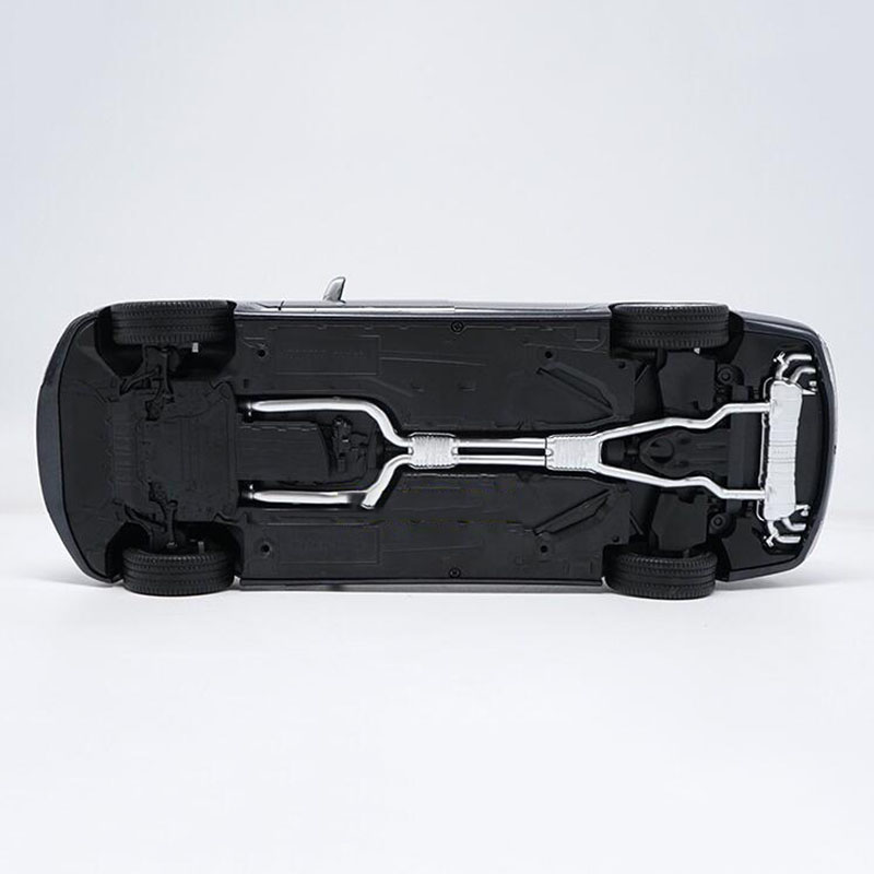 28CM Diecast 1/18 Scale Car Model Diecast Alloy Toys All New 7 Series 750 Li Car Auto Models 750Li for Collection Gifts Display