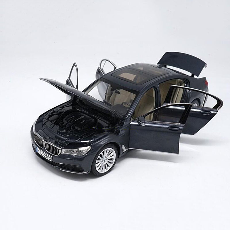 28CM Diecast 1/18 Scale Car Model Diecast Alloy Toys All New 7 Series 750 Li Car Auto Models 750Li for Collection Gifts Display