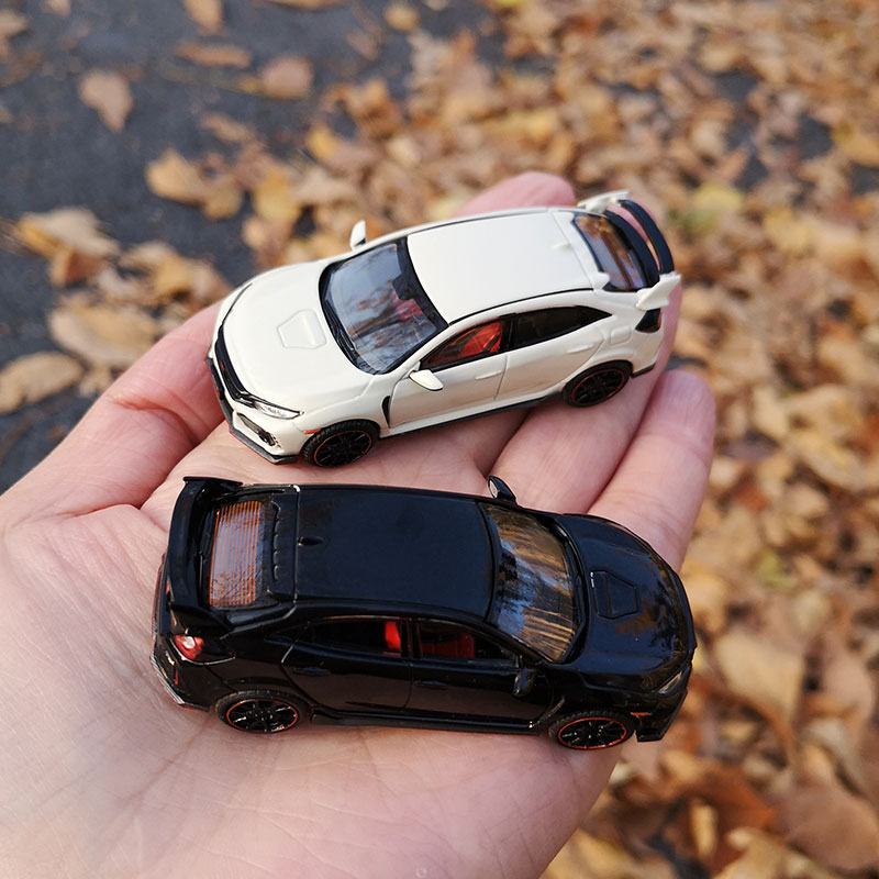 1:64 Scale HONDA CIVIC TYPE-R FK8 Simulation Car Model Metal Diecast Toys Alloy Vehicle for Collectible Gift Souvenir Display