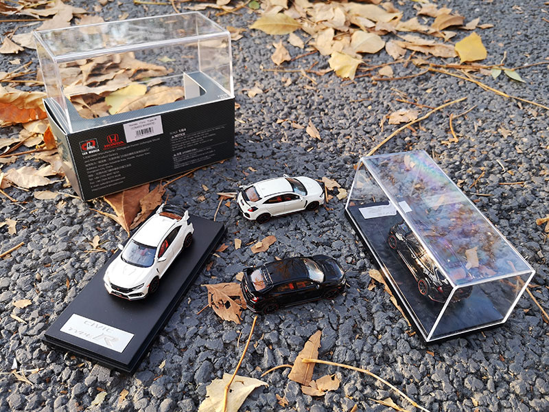 1:64 Scale HONDA CIVIC TYPE-R FK8 Simulation Car Model Metal Diecast Toys Alloy Vehicle for Collectible Gift Souvenir Display