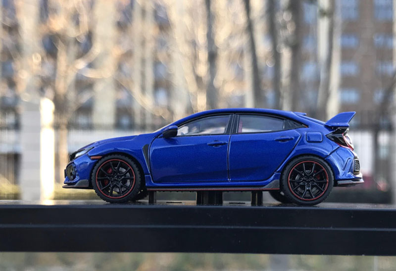 1:64 Scale HONDA CIVIC TYPE-R FK8 Simulation Car Model Metal Diecast Toys Alloy Vehicle for Collectible Gift Souvenir Display