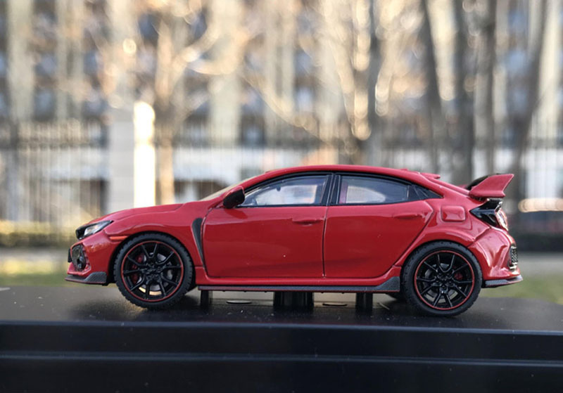 1:64 Scale HONDA CIVIC TYPE-R FK8 Simulation Car Model Metal Diecast Toys Alloy Vehicle for Collectible Gift Souvenir Display
