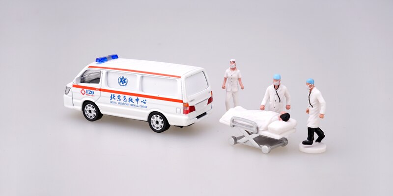 Dongfeng Warrior Toy Car Model 1/64 Scale Police Car Alloy Simulation Aotu No. 77 Collection Decoration Kids & Fans Holiday Gift