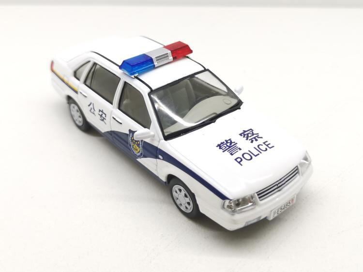 1/43 Scale Shanghai Classic Police Car Model Simulation Alloy Metal Car Children's Toy Collection Decoration Christmas Gift 1/43 Scale Shanghai Classic Police Car Model Simulation Alloy Metal Car Children's Toy Collection Decoration Christmas Gift