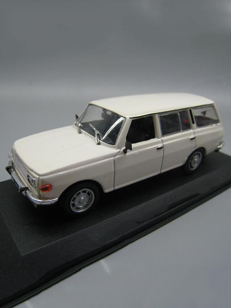 Diecast 1:43 Scale WARTBURG 311 312 Series Alloy Retro Car Model Adult Collection Gifts Toys for Boys Birthday Present