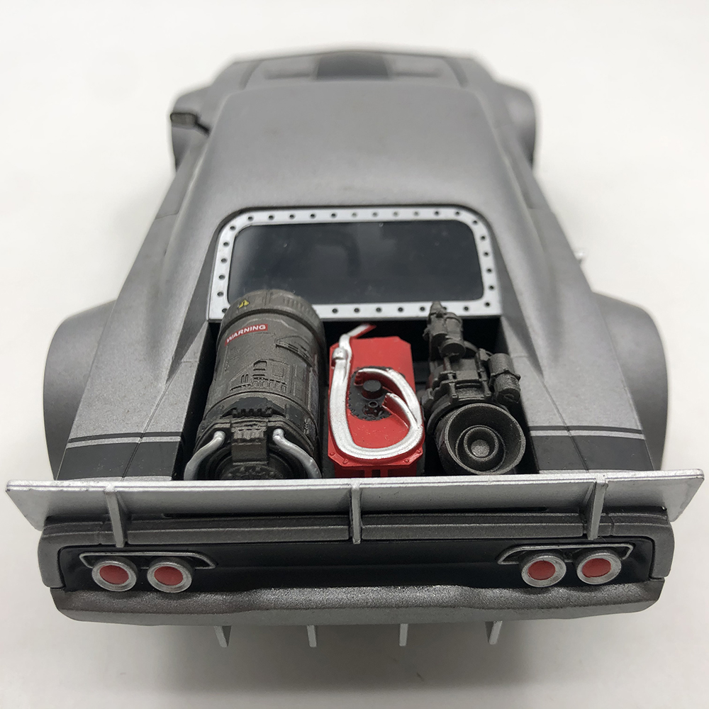 1:24 Scale F8 Muscle Chariot War Horse Supercar Model Metal Alloy Diecast Vehicle for Collectible Gift Souvenir Display Show