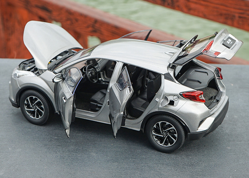 1:18 scale original IZOA die-cast alloy simulation car sports car model adult gift collection indoor display children's toys