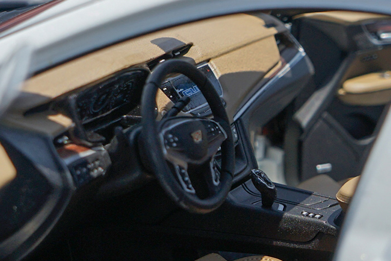 XT5 car 1:18 scale alloy die-cast SUV simulation metal car sports car model children's toy adult gift indoor display collection XT5 car 1:18 scale alloy die-cast SUV simulation metal car sports car model children's toy adult gift indoor display collection