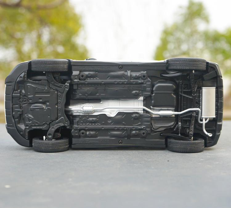 1:18 Scale Diecast Alloy Mitsubishi Car Model Adult Collection Vehicle Decoration Ornaments Display Souvenir Collectible Gifts 1:18 Scale Diecast Alloy Mitsubishi Car Model Adult Collection Vehicle Decoration Ornaments Display Souvenir Collectible Gifts