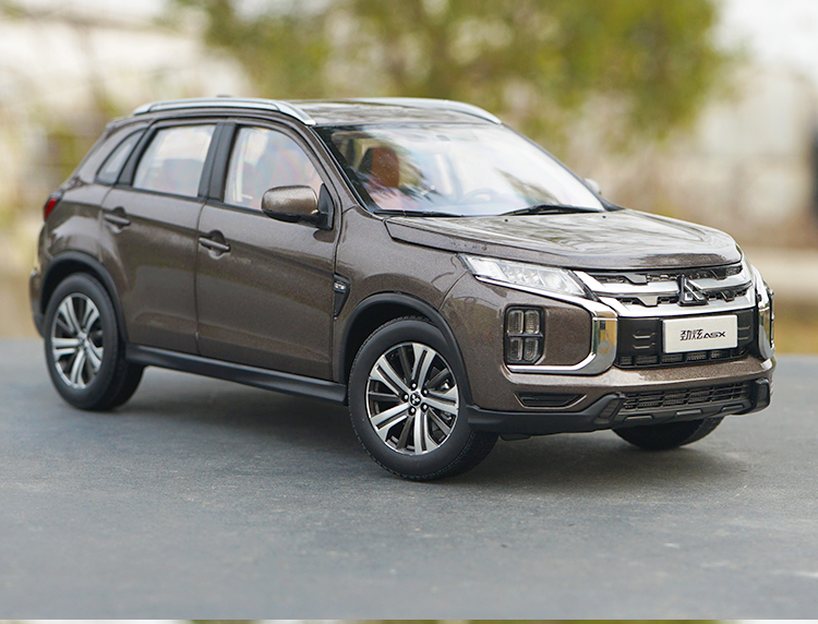 1:18 Scale Diecast Alloy Mitsubishi Car Model Adult Collection Vehicle Decoration Ornaments Display Souvenir Collectible Gifts 1:18 Scale Diecast Alloy Mitsubishi Car Model Adult Collection Vehicle Decoration Ornaments Display Souvenir Collectible Gifts