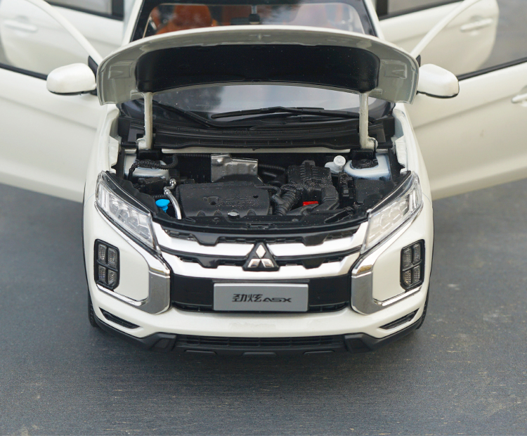 1:18 Scale Diecast Alloy Mitsubishi Car Model Adult Collection Vehicle Decoration Ornaments Display Souvenir Collectible Gifts 1:18 Scale Diecast Alloy Mitsubishi Car Model Adult Collection Vehicle Decoration Ornaments Display Souvenir Collectible Gifts