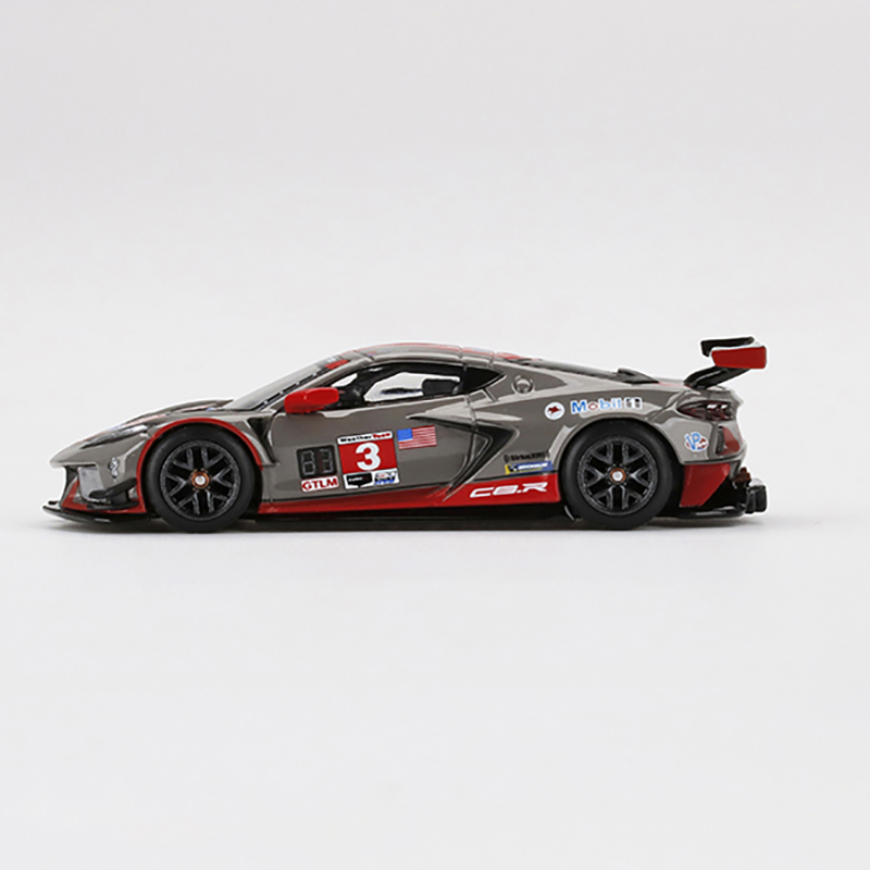Die Cast 1:64 Scale Chevrolet C8 Corvette No. 3 Broken Sports Car Racing Alloy Simulation Car Model Gift Toy Souvenir For Boys Die Cast 1:64 Scale Chevrolet C8 Corvette No. 3 Broken Sports Car Racing Alloy Simulation Car Model Gift Toy Souvenir For Boys
