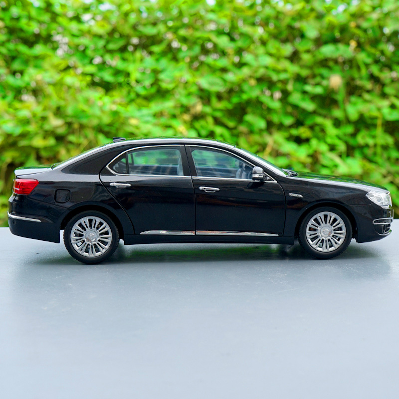 1:18 scale car model original BAIC Shenbao D80 alloy simulation die-cast metal car children toys collection gift indoor display 1:18 scale car model original BAIC Shenbao D80 alloy simulation die-cast metal car children toys collection gift indoor display