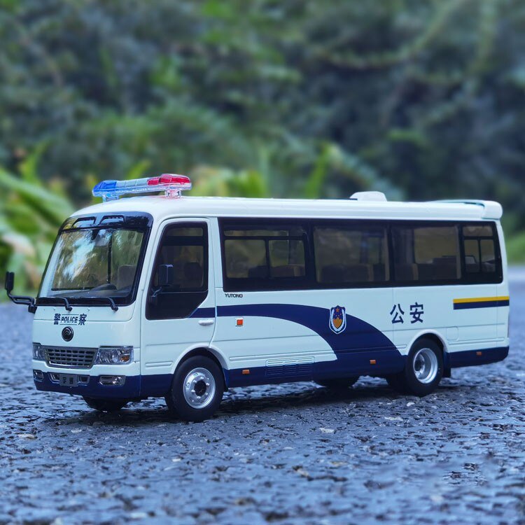 1:32 Yutong T7 Coaster Fire Truck Public Security Police Car Yutong Business Simulation Alloy Bus Model Collection Gift Toy Car