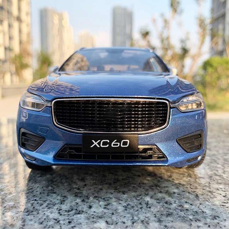 Die-casting 1/18 Scale Brand New XC60 Sports Car Alloy Simulation Static Toy Model Ornaments Adult & Children Gift Collection