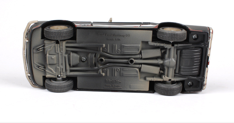 Maisto Diecast 1:24 Scale Do the old Edition Ford Mustang GT Alloy Car Model Toy Adult Collectible Gifts Souvenir Display Show Maisto Diecast 1:24 Scale Do the old Edition Ford Mustang GT Alloy Car Model Toy Adult Collectible Gifts Souvenir Display Show