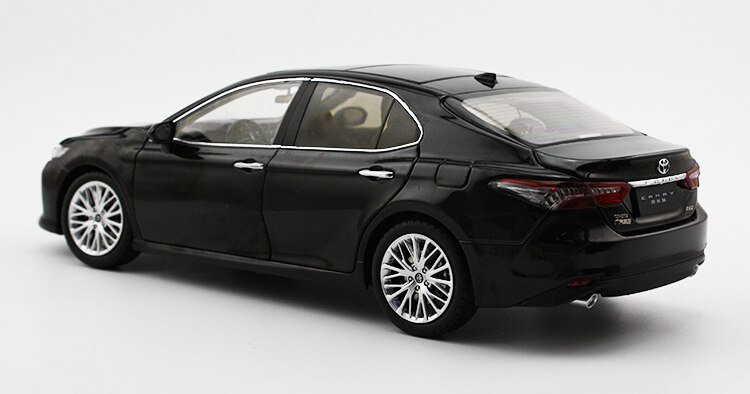 1/18 Scale Gac Toyota's New Eighth-generation Camry Sports Alloy Simulation Die-casting Car Model Collection Gift Boy Toy Car 1/18 Scale Gac Toyota's New Eighth-generation Camry Sports Alloy Simulation Die-casting Car Model Collection Gift Boy Toy Car