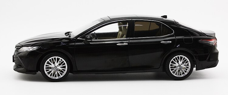 1/18 Scale Gac Toyota's New Eighth-generation Camry Sports Alloy Simulation Die-casting Car Model Collection Gift Boy Toy Car 1/18 Scale Gac Toyota's New Eighth-generation Camry Sports Alloy Simulation Die-casting Car Model Collection Gift Boy Toy Car