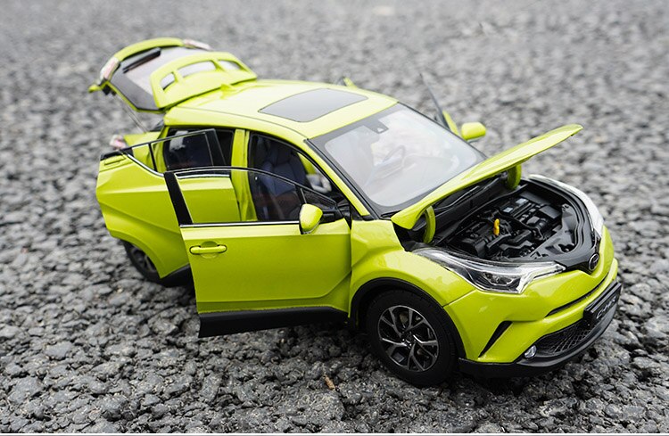 Christmas Gift Diecast Car Model 1:18 Scale C-HR CHR Car Model Simulation Alloy Car Model Decoration Collection Toy Car In Stock Christmas Gift Diecast Car Model 1:18 Scale C-HR CHR Car Model Simulation Alloy Car Model Decoration Collection Toy Car In Stock