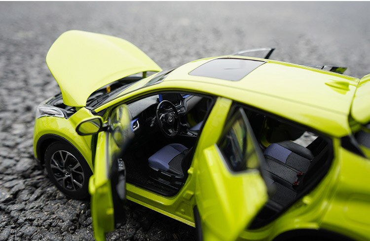 Christmas Gift Diecast Car Model 1:18 Scale C-HR CHR Car Model Simulation Alloy Car Model Decoration Collection Toy Car In Stock Christmas Gift Diecast Car Model 1:18 Scale C-HR CHR Car Model Simulation Alloy Car Model Decoration Collection Toy Car In Stock
