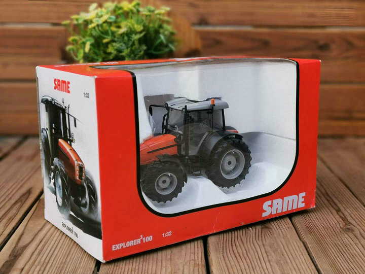 1/32 Scale Diecast Alloy Tractor Model EXPLORER 3 100 Agricultural Machinery Collection Souvenir Ornaments Vehicle Toys Gift 1/32 Scale Diecast Alloy Tractor Model EXPLORER 3 100 Agricultural Machinery Collection Souvenir Ornaments Vehicle Toys Gift