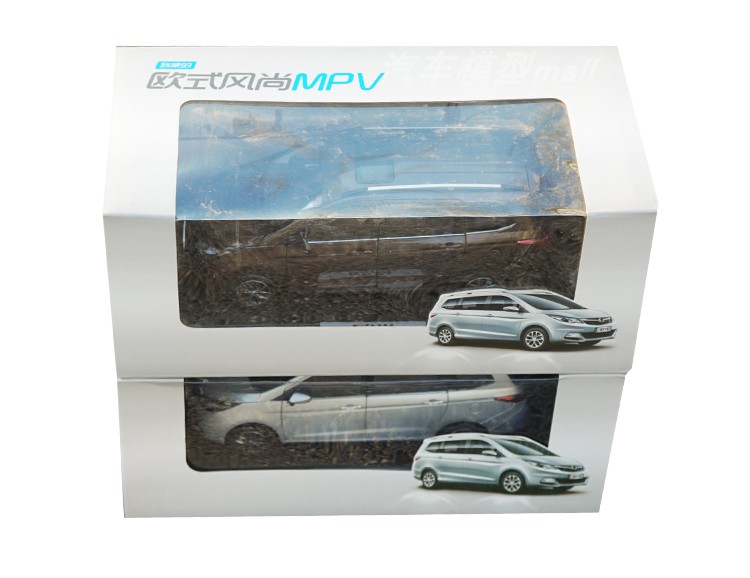 1:18 Scale Off-road Vehicle SUV Diecast Alloy Simulation Car Model Metal Collection Collectible Gifts Souvenir Ornaments Display 1:18 Scale Off-road Vehicle SUV Diecast Alloy Simulation Car Model Metal Collection Collectible Gifts Souvenir Ornaments Display