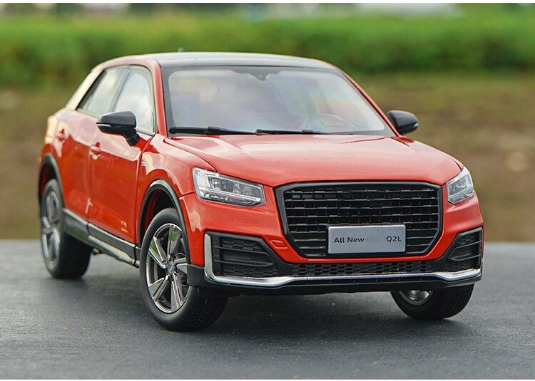 Die-casting 1:18 Scale Brand New Q2L 2019 Model Simulation Alloy Car Model SUV Off-road Toy Car Adult & Child Christmas Gift Hot Die-casting 1:18 Scale Brand New Q2L 2019 Model Simulation Alloy Car Model SUV Off-road Toy Car Adult & Child Christmas Gift Hot