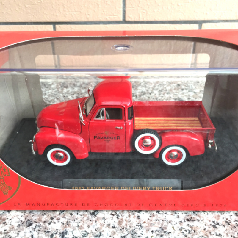 Diecast 1:32 Scale Alloy Signature 1953 Chevrolet Pelica Car Model Transport Vehicle Static Display Adult Collection Toys Diecast 1:32 Scale Alloy Signature 1953 Chevrolet Pelica Car Model Transport Vehicle Static Display Adult Collection Toys