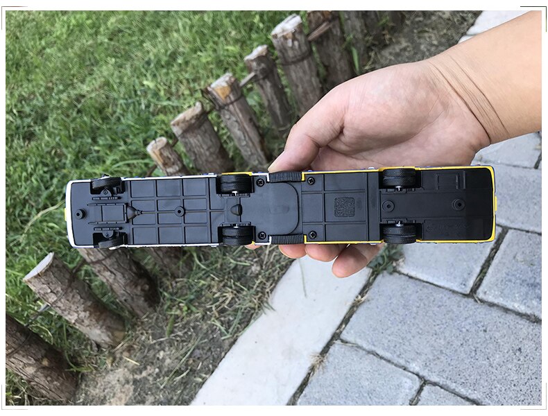 BK6141D2 27 Road 2 Road 1 Road 1:64 Scale Simulation Alloy Beijing Bus Model Collection Decoration Children Christmas Gifts Hot BK6141D2 27 Road 2 Road 1 Road 1:64 Scale Simulation Alloy Beijing Bus Model Collection Decoration Children Christmas Gifts Hot