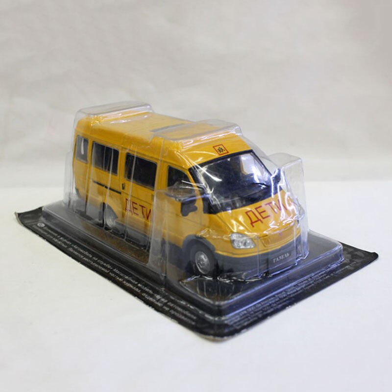 1:43 scale alloy vehicle Russian car die-cast passenger car business car car model adult child boy toy collection gift show 1:43 scale alloy vehicle Russian car die-cast passenger car business car car model adult child boy toy collection gift show