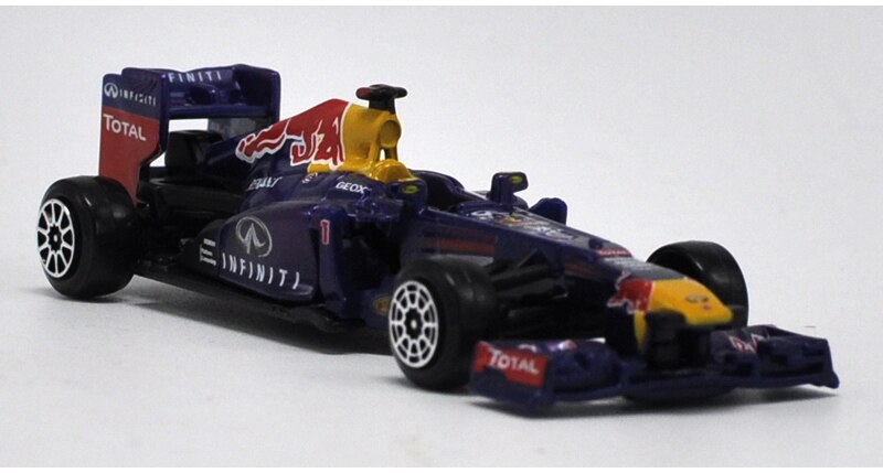 Bburago 1:43 Scale Mercedes-benz Aston Martin Formula 1 Racing Simulation Alloy Die-cast Car Collection Ornament Model For Boys Bburago 1:43 Scale Mercedes-benz Aston Martin Formula 1 Racing Simulation Alloy Die-cast Car Collection Ornament Model For Boys