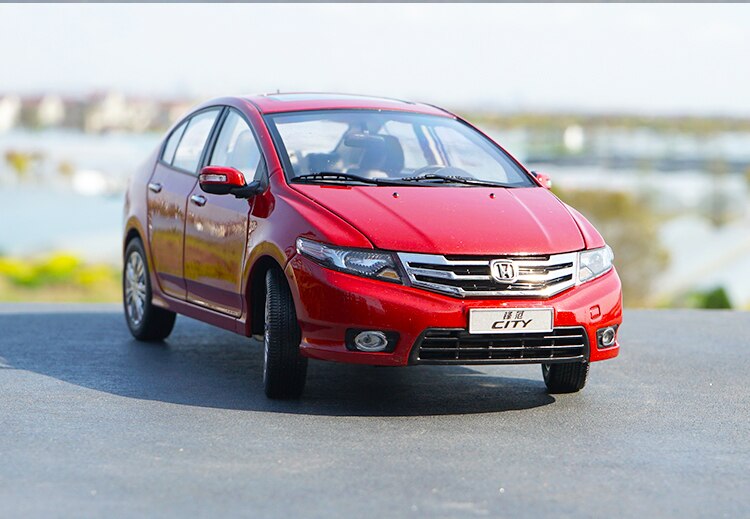 NEW Red 1/18 CITY Car Model Alloy Diecast Metal Vehicle Toys for Adult Children Boys Toy Gifts Collection Display Souvenir Show