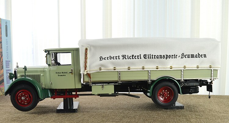 1:18 Scale Old Lkw Truck Transporter LO2750 Tarpaulin Version 1933-1936 Alloy Simulation Die-cast Collection Souvenir Car Model
