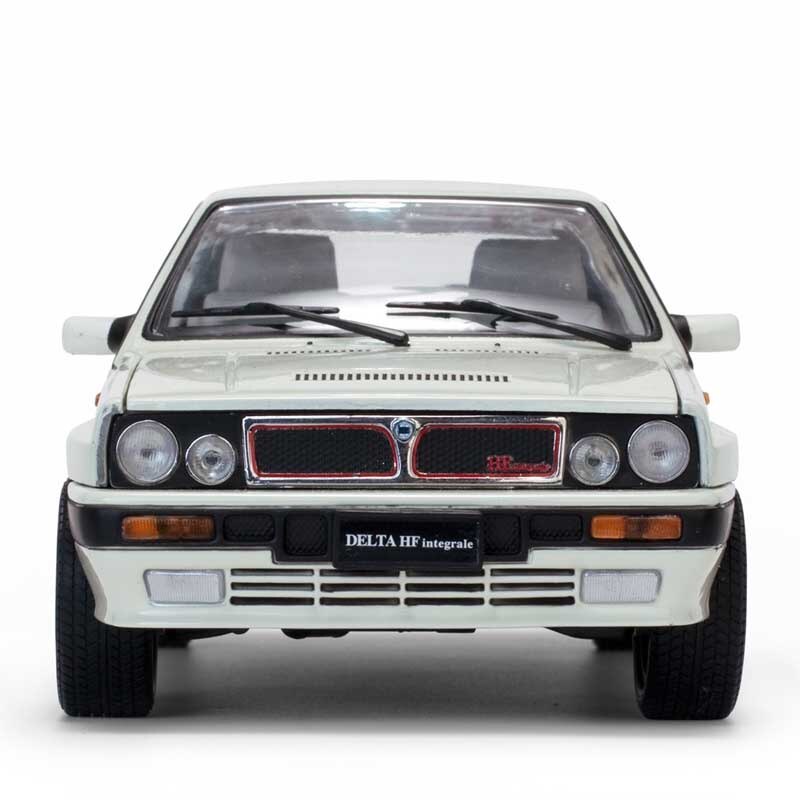 1:18 scale luxury car HF Integrale 8V die-cast alloy car metal sports car model child adult toy gift indoor display 1:18 scale luxury car HF Integrale 8V die-cast alloy car metal sports car model child adult toy gift indoor display