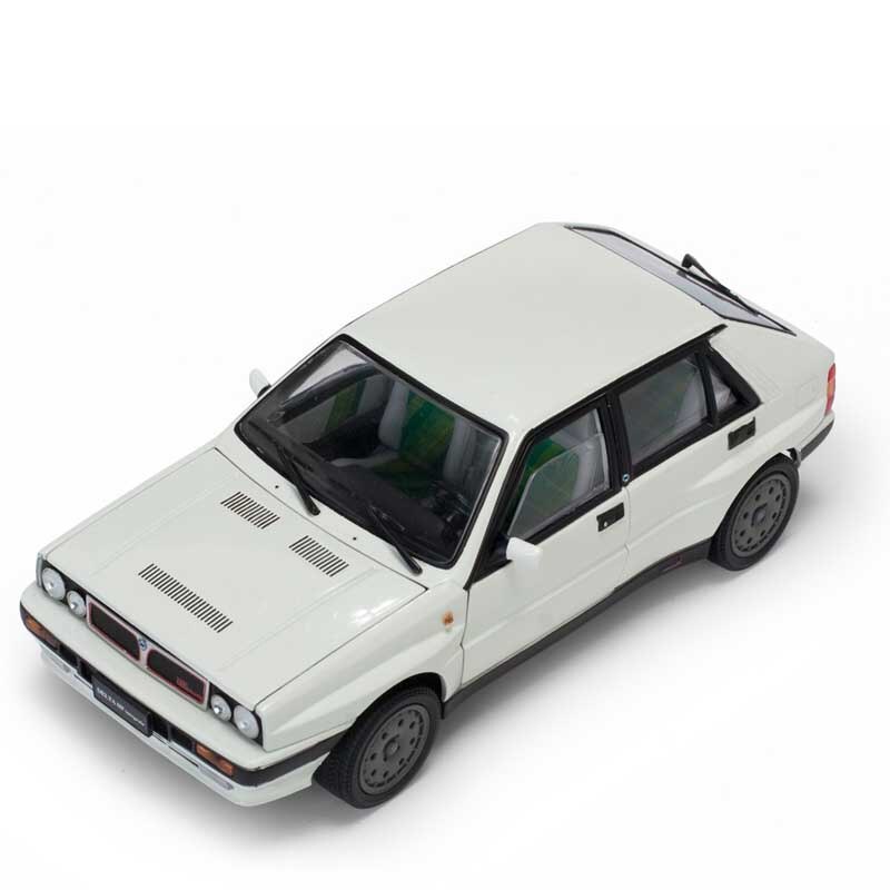 1:18 scale luxury car HF Integrale 8V die-cast alloy car metal sports car model child adult toy gift indoor display 1:18 scale luxury car HF Integrale 8V die-cast alloy car metal sports car model child adult toy gift indoor display