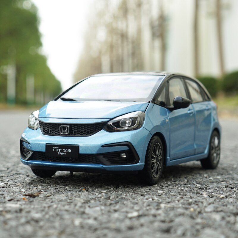 Die-cast 1:18 Scale Alloy Guangqi Honda Brand New Fit 2020 Simulation Metal Car Model Collection Display Ornaments Fan Gift