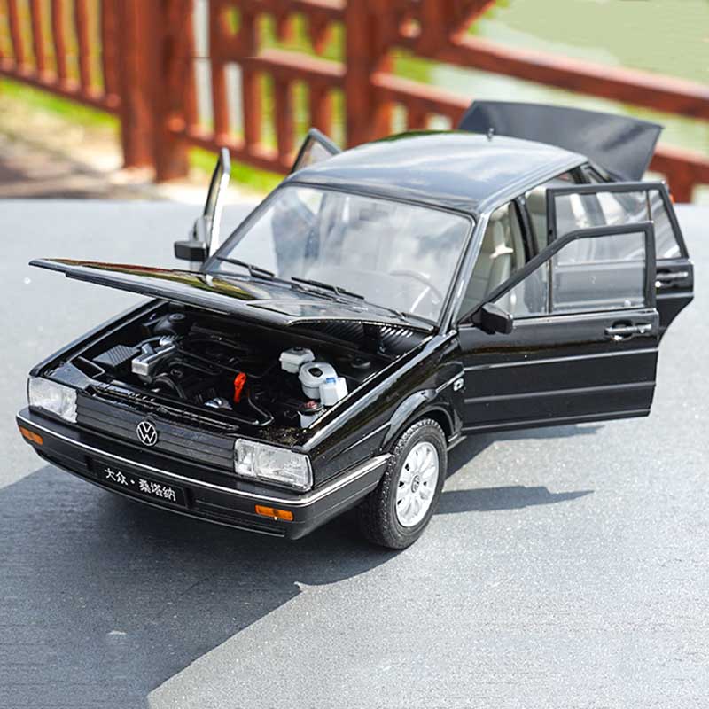 1/18 scale die-cast alloy car classic private car model adult children toys gift collection home interior decoration display 1/18 scale die-cast alloy car classic private car model adult children toys gift collection home interior decoration display