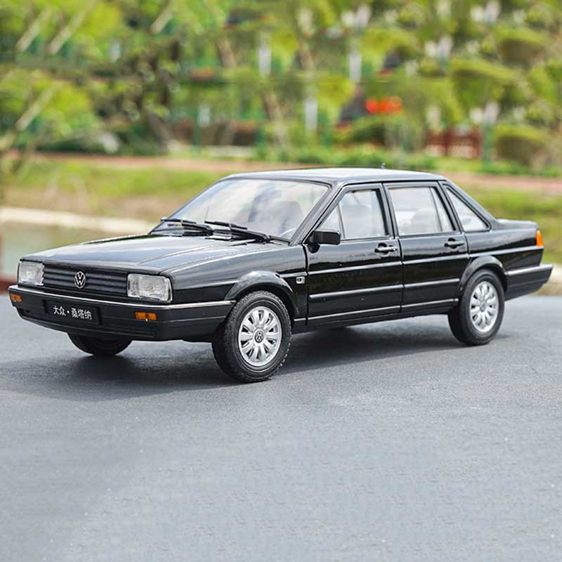 1/18 scale die-cast alloy car classic private car model adult children toys gift collection home interior decoration display 1/18 scale die-cast alloy car classic private car model adult children toys gift collection home interior decoration display
