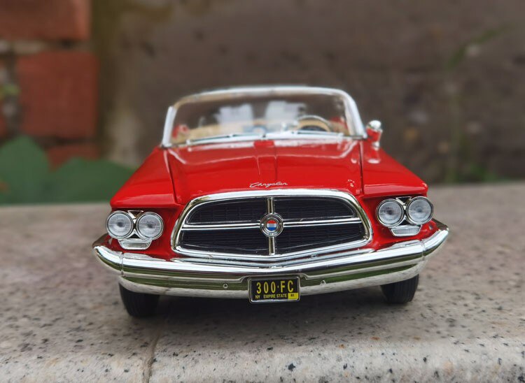 Die-casting 1:18 Scale 1960 Chrysler 300fc Classic Car Auto Model Simulation Alloy Family Car Collection Display Toy Decoration Die-casting 1:18 Scale 1960 Chrysler 300fc Classic Car Auto Model Simulation Alloy Family Car Collection Display Toy Decoration