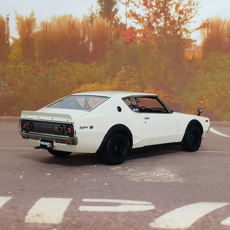 Kyosho 1/18 Scale Nissan Skyline 2000gt-r (kpgc110) Simulation Alloy Car Model Home Decoration Collection Gift Souvenir