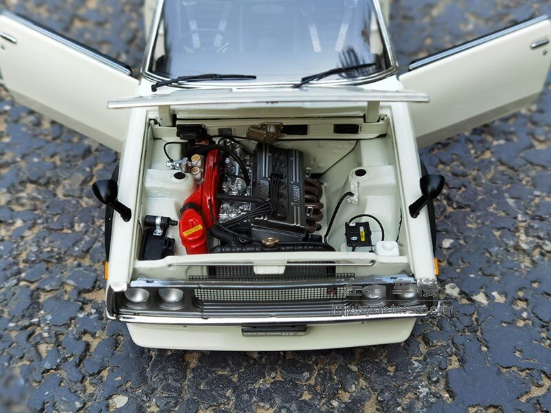 Kyosho 1/18 Scale Nissan Skyline 2000gt-r (kpgc110) Simulation Alloy Car Model Home Decoration Collection Gift Souvenir