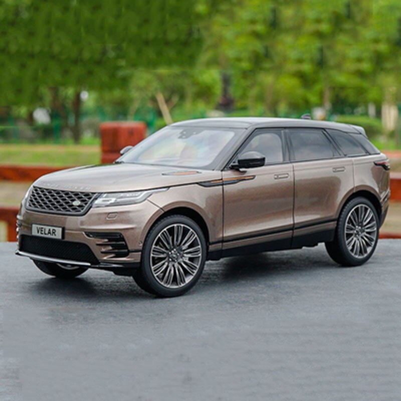 Diecast 1:18 Scale Off-road SUV Simulation Alloy Car Collectibles Souvenir Children's Toys Car For Boys Fan Gift Ornaments