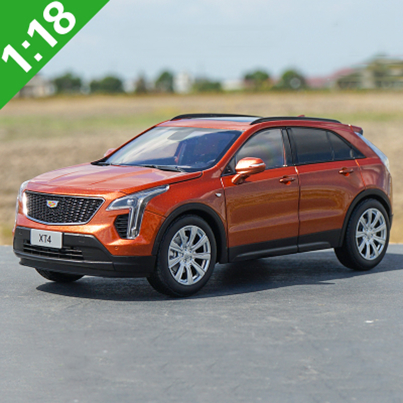 Car model 1:18 scale simulation XT4 alloy car SUV model metal car toy collection display souvenir gift off-road vehicle display