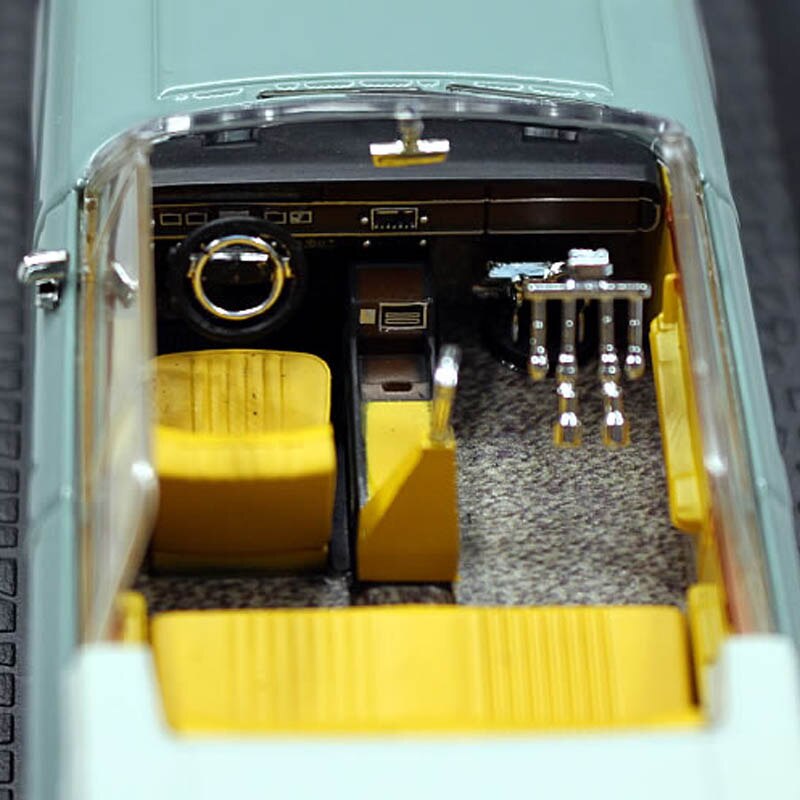 1:43 scale alloy diecast metal die-cast vehicle11B 1974 Soviet Russia president car model adult child boys gift display souvenir 1:43 scale alloy diecast metal die-cast vehicle11B 1974 Soviet Russia president car model adult child boys gift display souvenir