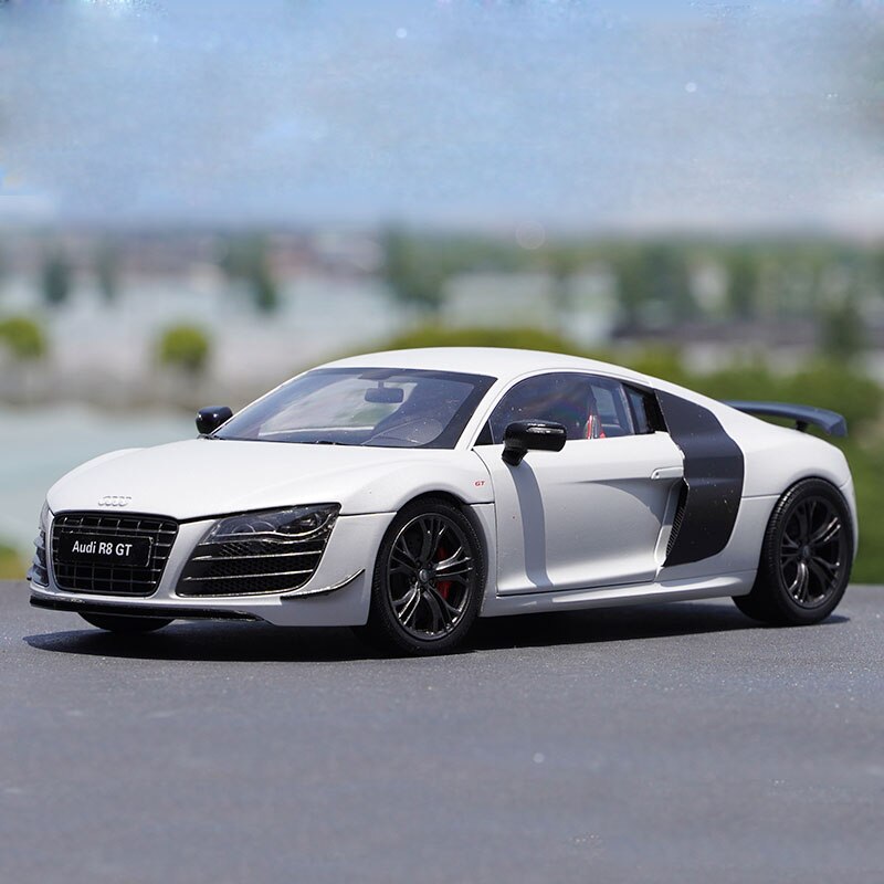 Diecast 1:18 Scale KYOSHO R8GT Simulation Alloy Car Model Collection Decoration Gift Toy Car