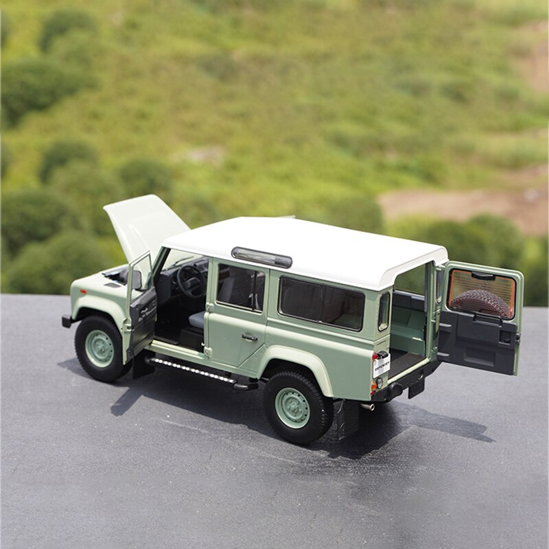Special Car 1:18 Ratio Die-casting Alloy Off-road Car Collection Toy Car Model Decoration Simulation Alloy Car Model Fan Gift Special Car 1:18 Ratio Die-casting Alloy Off-road Car Collection Toy Car Model Decoration Simulation Alloy Car Model Fan Gift