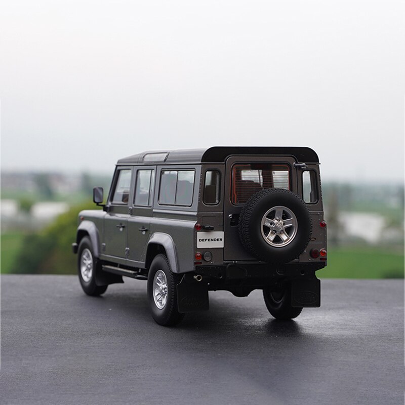 Special Car 1:18 Ratio Die-casting Alloy Off-road Car Collection Toy Car Model Decoration Simulation Alloy Car Model Fan Gift Special Car 1:18 Ratio Die-casting Alloy Off-road Car Collection Toy Car Model Decoration Simulation Alloy Car Model Fan Gift